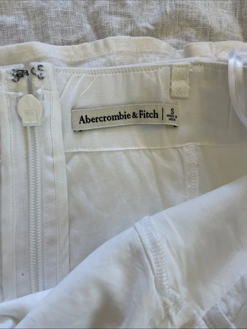 Abercrombie Strapless Skimming Linen-Blend Maxi Dress